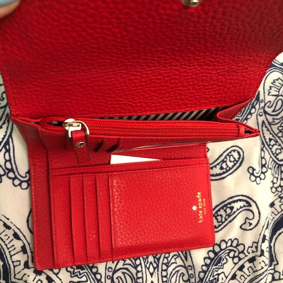 Kate Spade Wallet - Picture 5 of 5